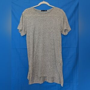 rag & bone lightweight tunic tee, size small. Perfect with leggings or as a mini